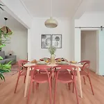 Sunset Balcony Apartment, By Timecooler アパート