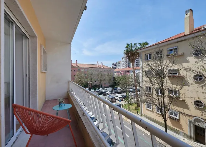 Sunset Balcony Apartment, By Timecooler Lizbona