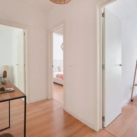 Sunset Balcony Apartment, By Timecooler Apartment Lisbon