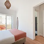 Sunset Balcony Apartment, By Timecooler Appartement Lisboa