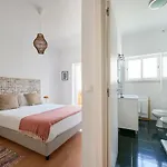 Sunset Balcony Apartment, By Timecooler Appartement Lisboa